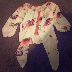 Boutique top size small